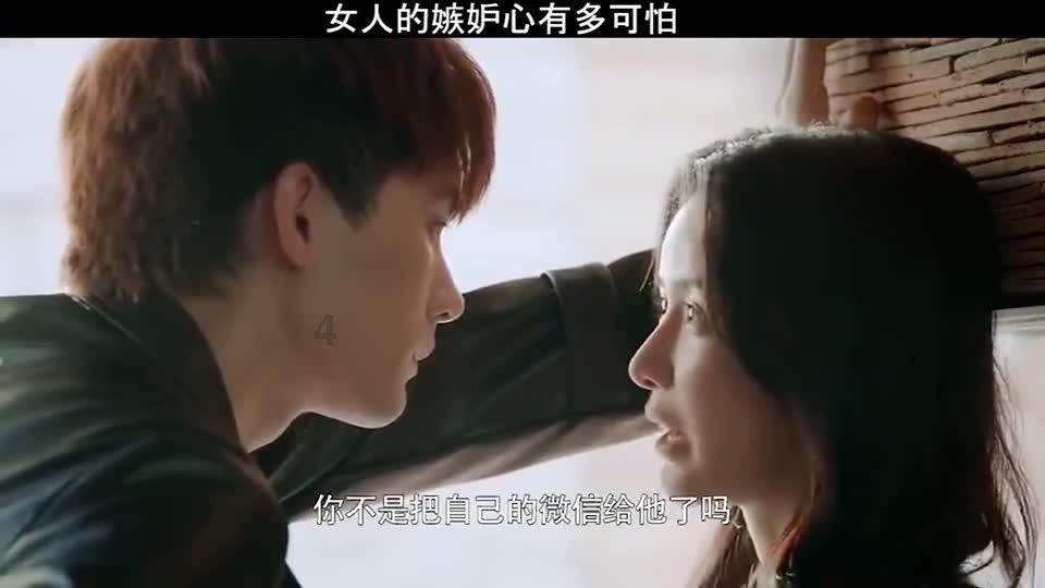 琳娜整理房间